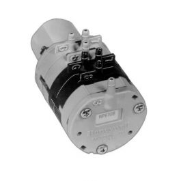 Honeywell RP670B1009 DPDT 2-Position Pneumatic Switching Relay 3-7 PSI
