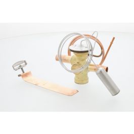 York S1-025-45208-000 Thermal Expansion Valve 3/8" X 3/8" R-410A